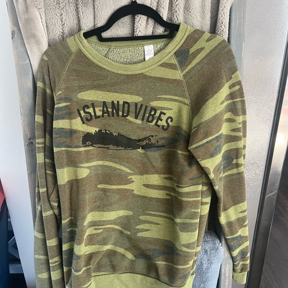 Island Vibes Camouflage Sweatshirt